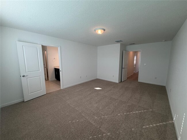 Building Photo - 33424 Binding Ties Ln