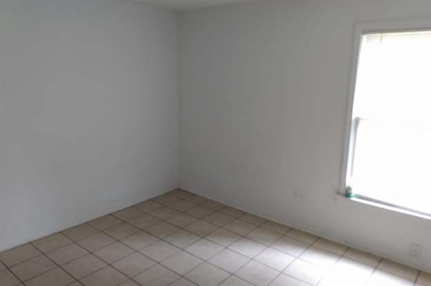 Building Photo - 4620 Galveston St