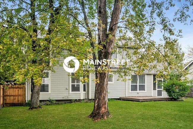 Building Photo - 4 Bedroom Pet-Friendly Home in Florissant,...
