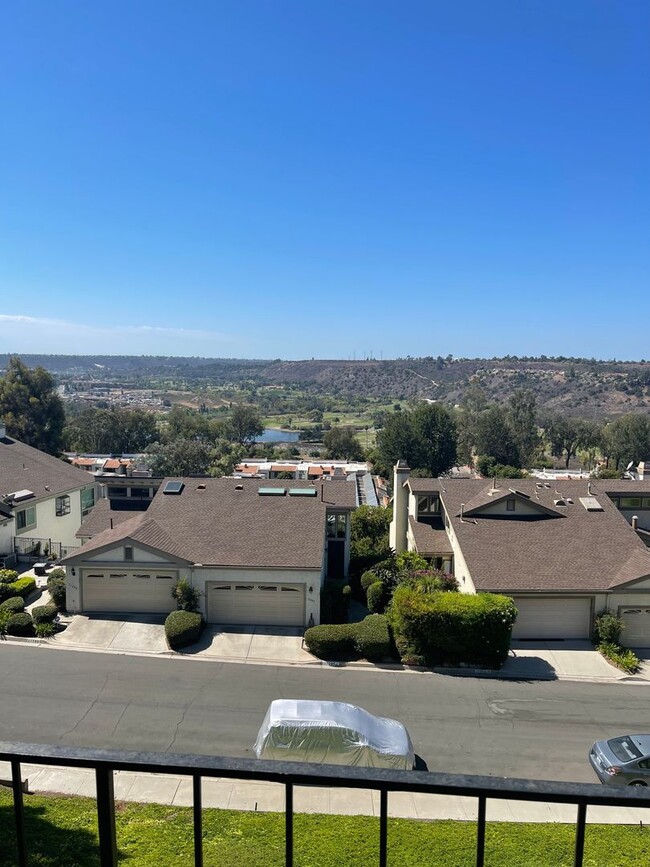 Building Photo - LOVELY VIEW,3BR/3BA+LOFT in Tierrasanta