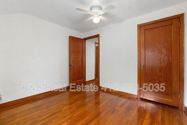 Building Photo - 136 Lynnwood Dr