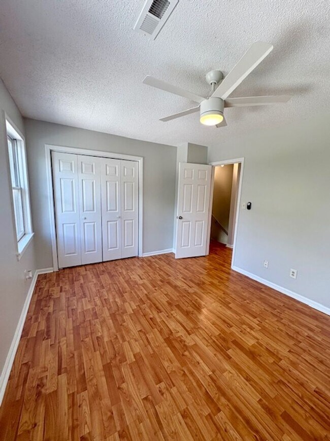 Building Photo - Charming End Unit Two Bedroom Townhome on ...