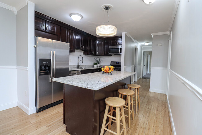 Kitchen - 4411 Romlon St