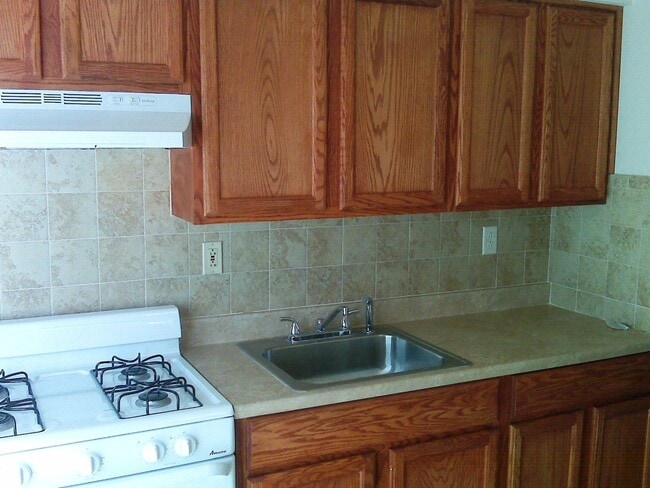 Building Photo - 2 Bedroom Home off of 22nd and Jackson Str...