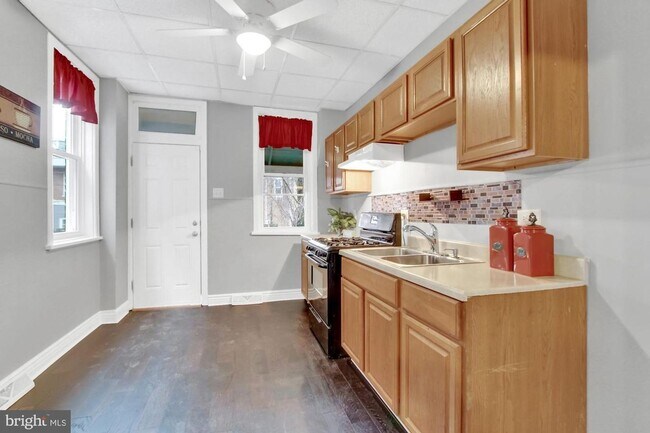Building Photo - Coming Soon - Spacious 4-Bedroom Home in U...