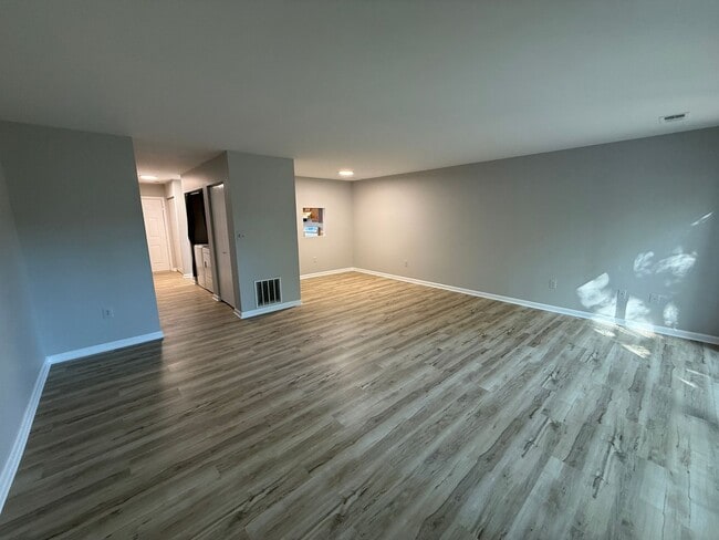 Building Photo - New Paint and Flooring, Near NSWC Base