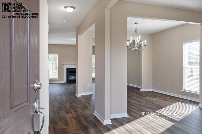 Building Photo - Stunning luxury home in McKay's Mill w/ neighborhood pool, fitness, walking trails and so much more!