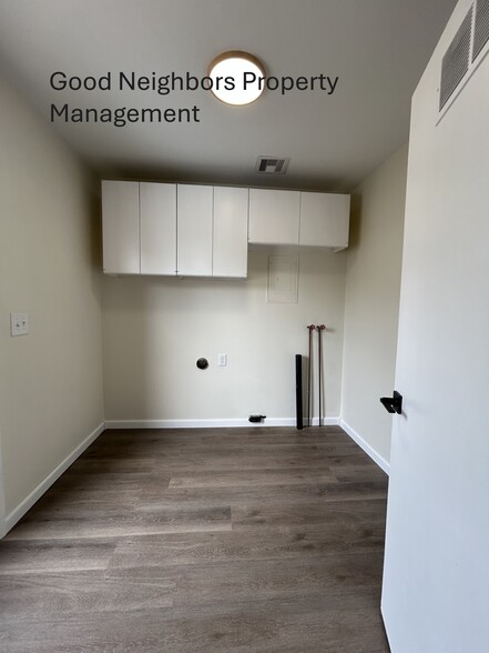 Laundry - 2328 W Wildwood Rd