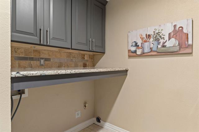 Building Photo - 15923 Preston Rd