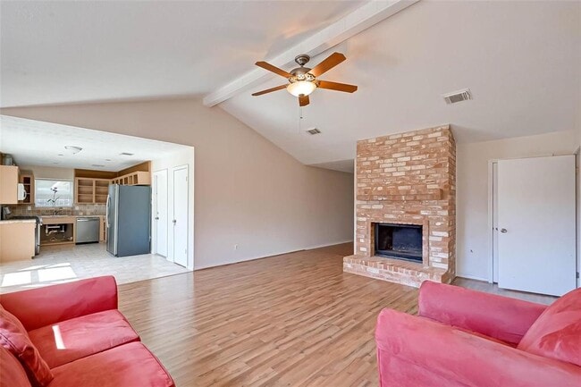 Building Photo - 13623 Fernhill Dr