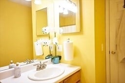 Building Photo - 30 Juniper Wood Dr