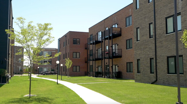 Building Photo - 2114 N Nashville Ave