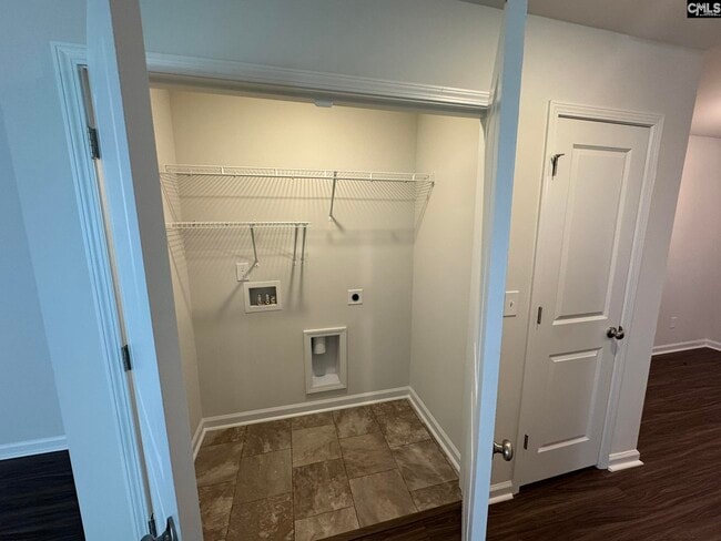 Building Photo - 811 Coburg Ln