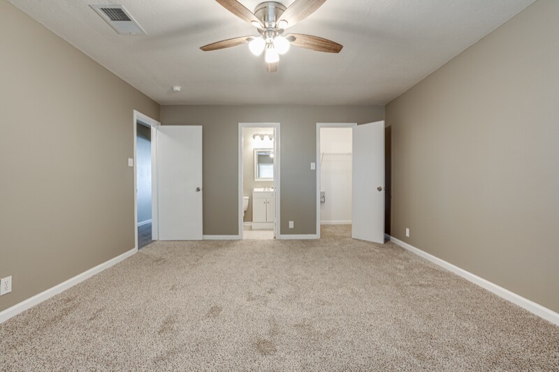 Building Photo - 9438 Celine Dr