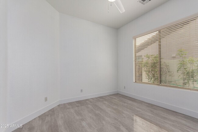 Building Photo - 4711 E Buckboard Ct