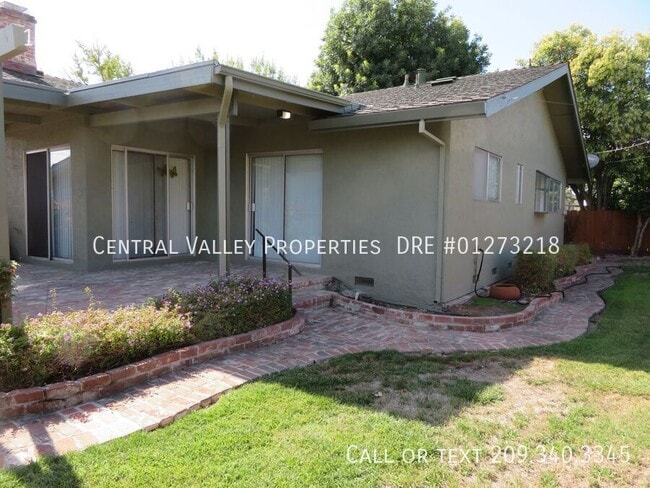 Building Photo - 1314 Lincoln Blvd