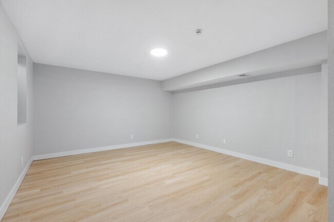 Building Photo - 4558 S Laredo St