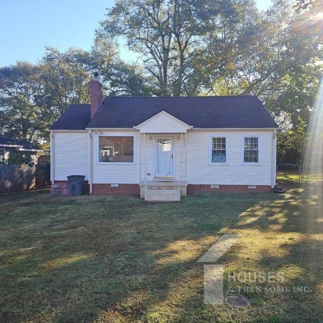 Primary Photo - 7 Edwards St