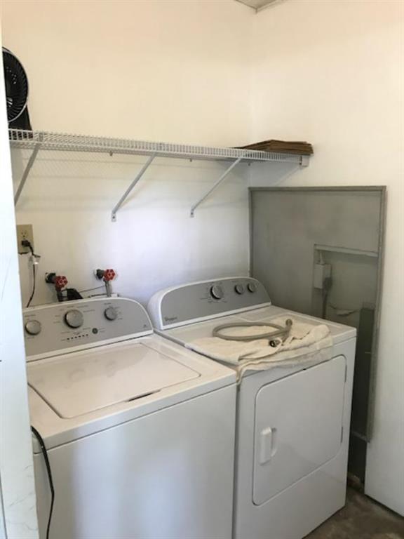 Building Photo - 6000 Grover Ave