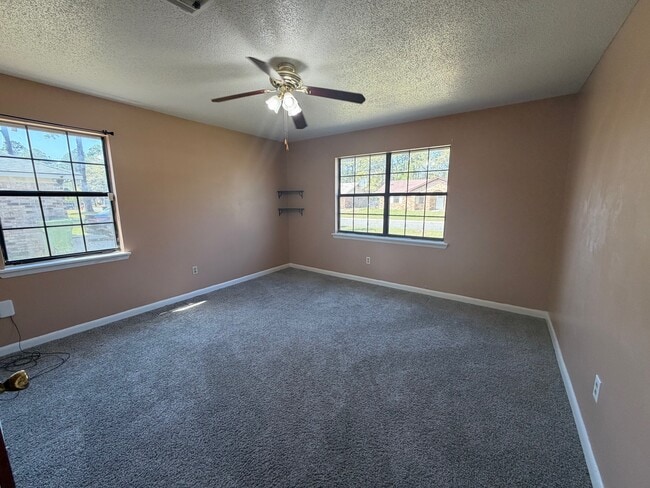 Building Photo - 280 Whitetail Cir