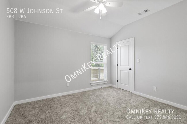 Building Photo - 508 W Johnson St