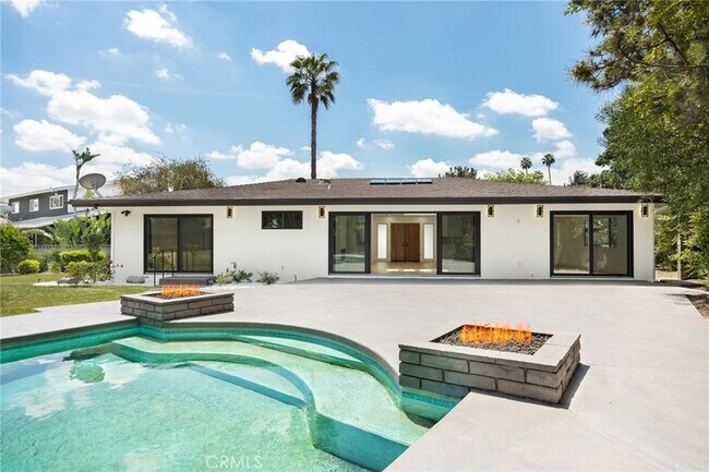 Building Photo - 937 Misty Isle Dr