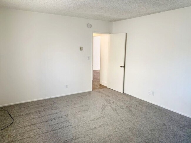 Building Photo - 156