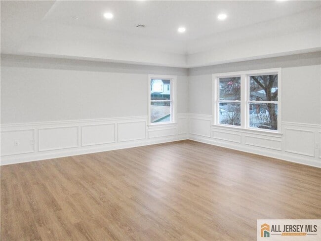 Building Photo - 502 Alpine St