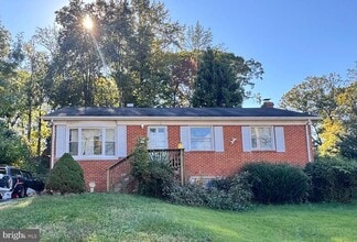 Building Photo - 2308 W Longview Dr