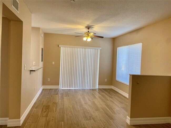Building Photo - 2250 Fluorshire Dr