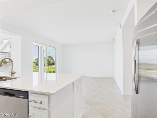 Primary Photo - 5555 Double Eagle Cir