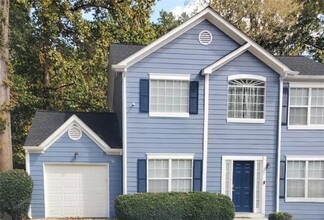 Building Photo - 2984 Rapids Dr