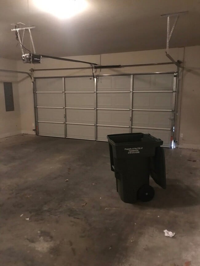 Building Photo - Stunning South Fayetteville Dwelling