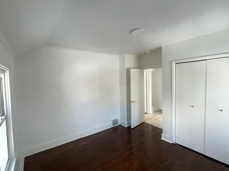 Building Photo - 1706 Davidson St