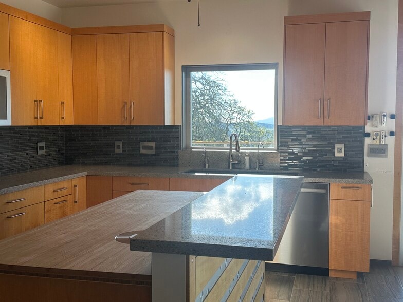 Kitchen with a view! - 1000 Warrington Rd