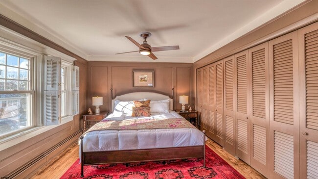 Building Photo - 17 S Derby Ave