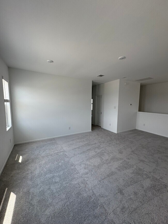 Building Photo - 6419 Seafoam Lake Dr