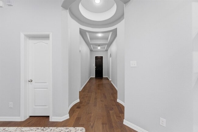 Building Photo - 453 Rockaway Dr