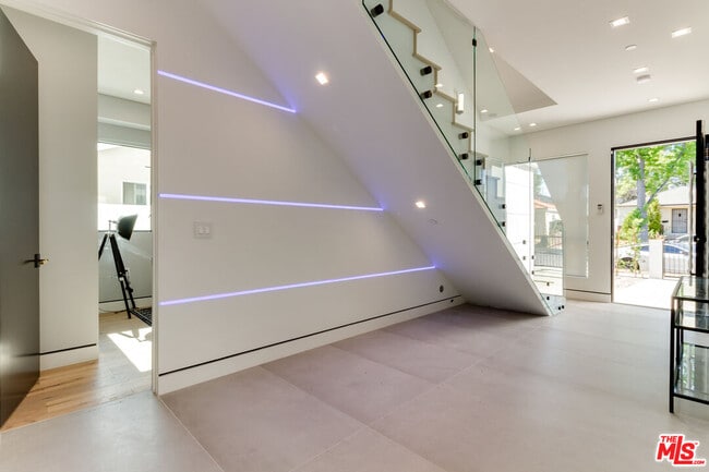 Building Photo - 18015 Martha St