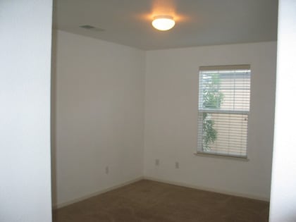 Building Photo - 6673 Panther Creek Dr
