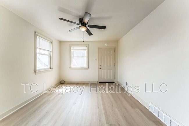 Building Photo - 517 1/2 Hornor Avenue