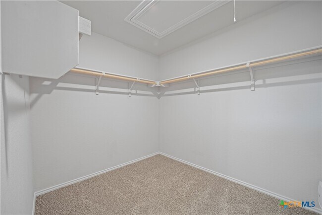 Building Photo - 465 Payton Dr