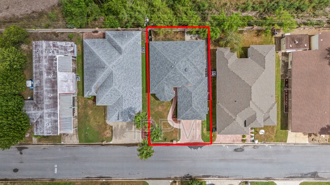 Building Photo - 138 Willow Cir