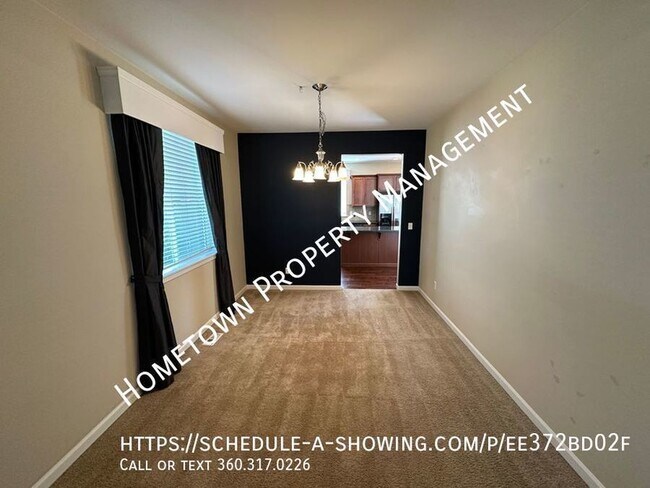 Building Photo - Custom 5 Bedroom Home in Freestone Station...