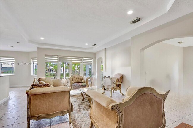 Building Photo - 6502 SW 162nd Ct