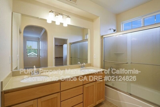 Building Photo - 11091 International Dr