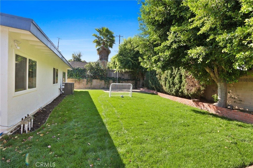 Building Photo - 1309 E Sunview Dr