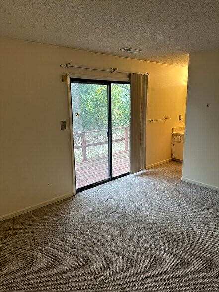 Building Photo - 2501 Saint Christopher Cir SW