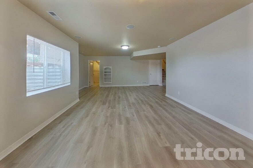 Building Photo - 10857 Greenbelt Dr