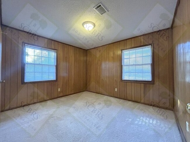 Building Photo - Clean 2 bedroom, 1 Bath Cayce Home